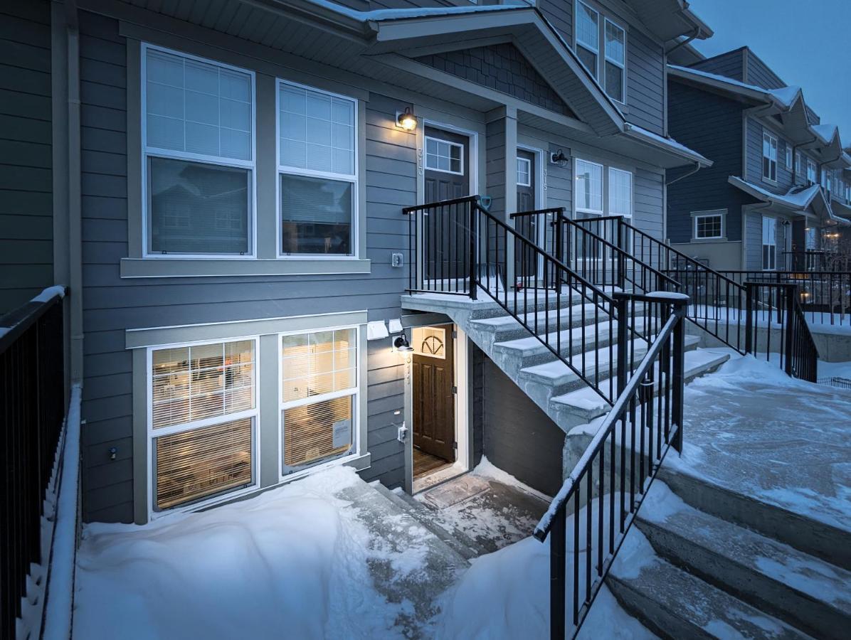 Globalstay New Apartments In Cranbrook Free Street Parking YYC Exterior foto