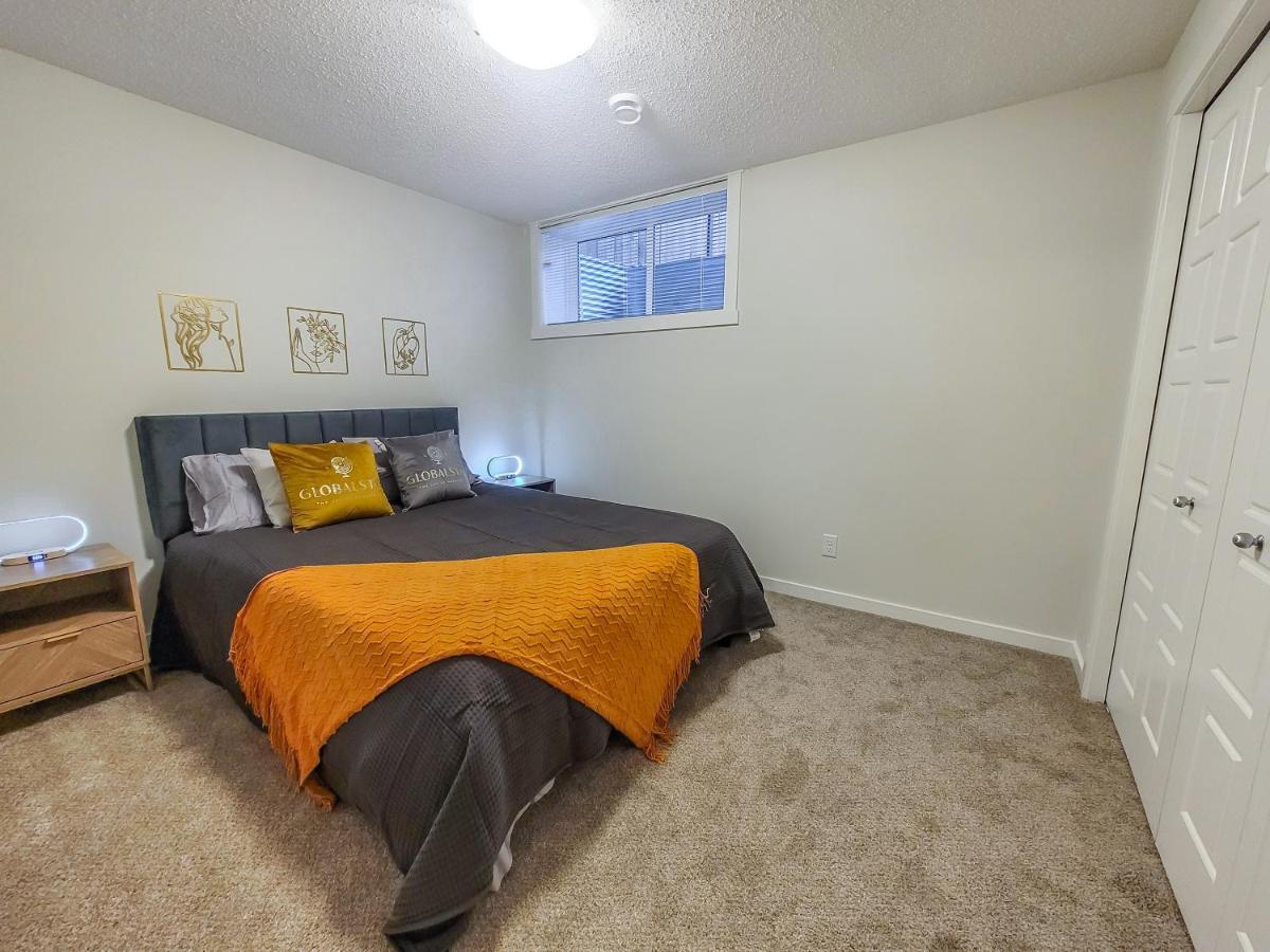 Globalstay New Apartments In Cranbrook Free Street Parking YYC Exterior foto